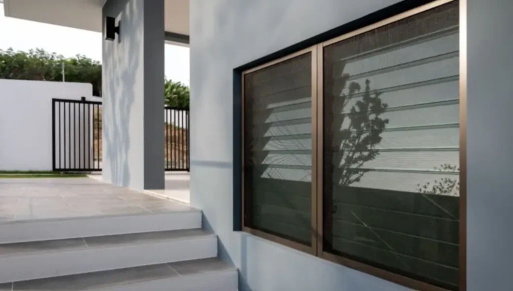 The Benefits of Louvre Windows for Modern Homes