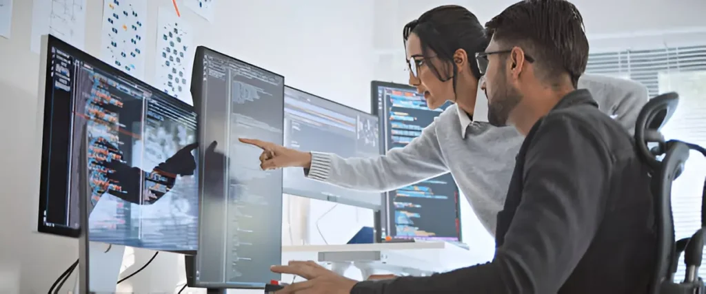 How to Successfully Outsource Software Development Without Losing Control